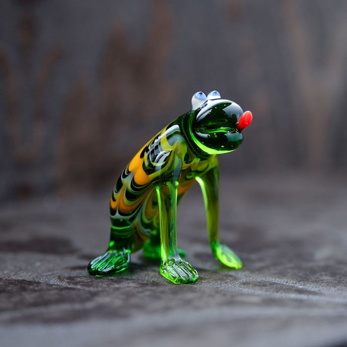 Сувенир из стекла средняя "Лягушка", 6,5 х 5,5 х 6 см