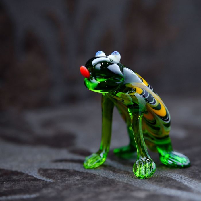 Сувенир из стекла средняя "Лягушка", 6,5 х 5,5 х 6 см