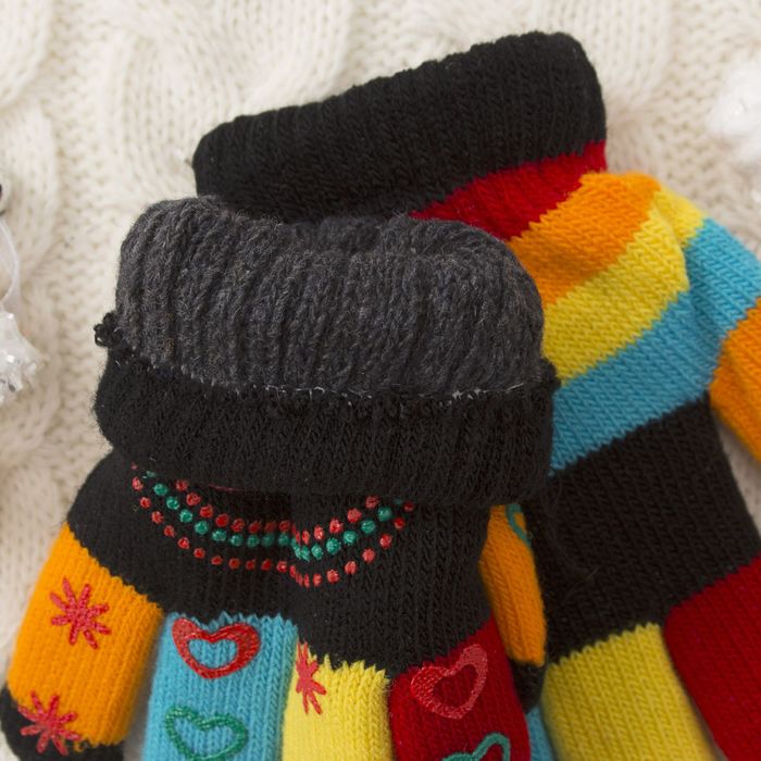 Перчатки детские двуслойные Collorista "Клубничка", размер 18 (р-р произв. 9), цвет чёрный