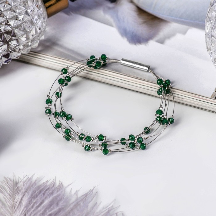 Браслет со стразами "Нити" мерцание, цвет зелёный в серебре