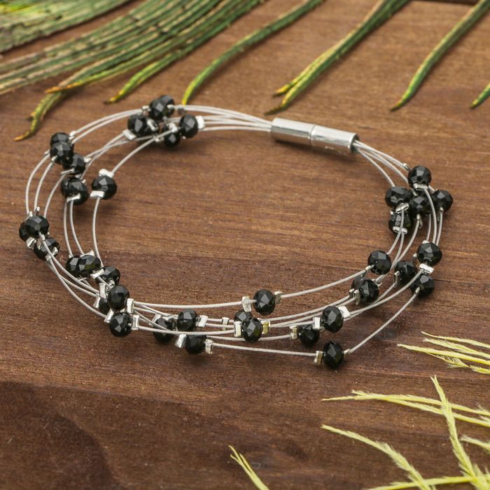 Браслет со стразами "Нити" мерцание, цвет чёрный в серебре