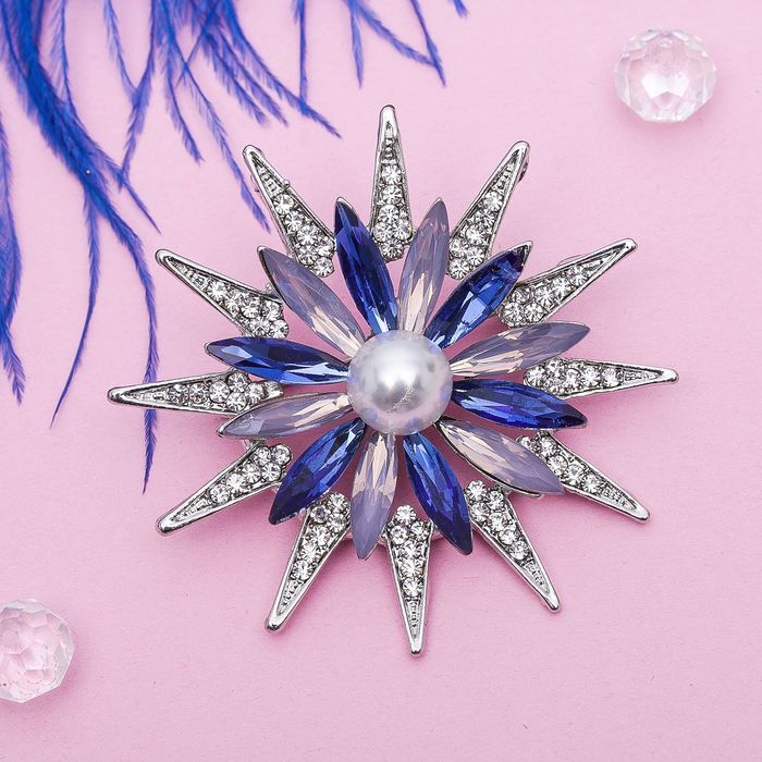 Брошь "Искра", разноцветная в серебре