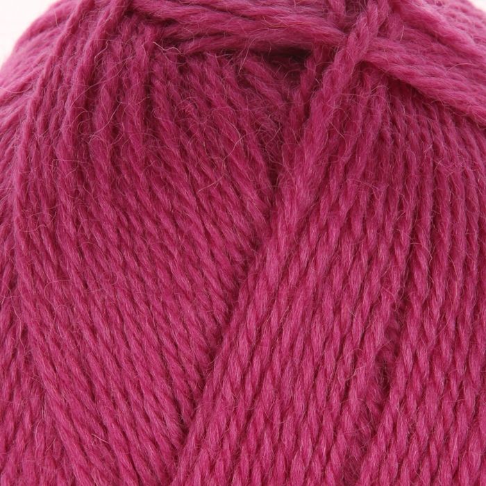 Пряжа "Новозеландская" 100% шерсть 250м/100гр (1643, яркая сирень)
