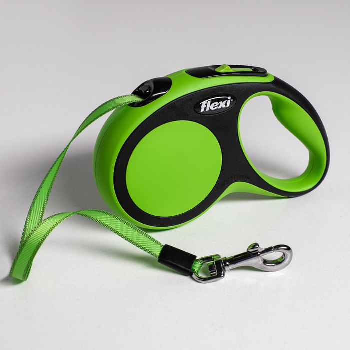 Рулетка Flexi New Comfort S (до 15 кг) лента 5 м, черный/зеленый