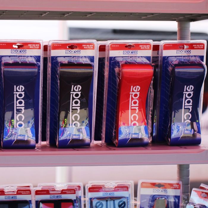 Упор под шею Sparco, перфорированная экожа, синий (SPC/NEC-001 BL)