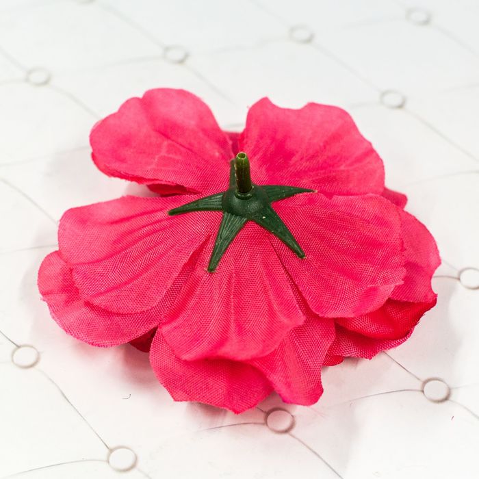 Цветок для декора цвета фуксия