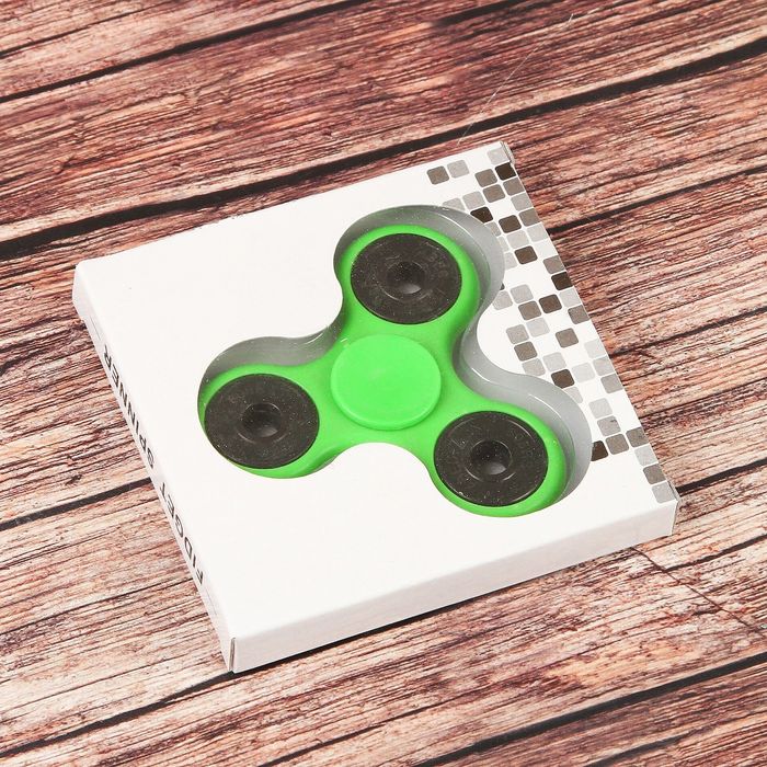 Спиннер "Классика" зелёный, подшибник с пластик. заглушкой 6,5*6,5*1