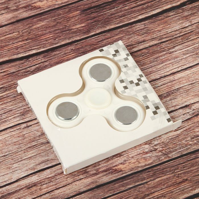 Спиннер "Минимум" белый, вставки хром, 7*7*1см