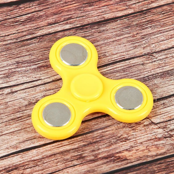 Спиннер "Минимум" желтый, вставки хром, 7*7*1см