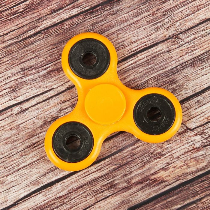Спиннер "Классика" жёлтый, подшипник с пластиковой заглушкой 7х7х1