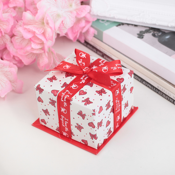 Коробка подарочная "Сердечки", 7 х 7 х 5,5 см