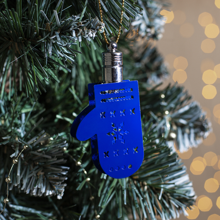 Подвеска световая "Варежка синяя" (батарейки в комплекте), 7,5 см, 1 LED, RGB