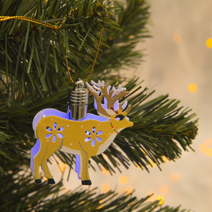 Подвеска световая "Олень" (батарейки в комплекте), 6 см, 1 LED, RGB