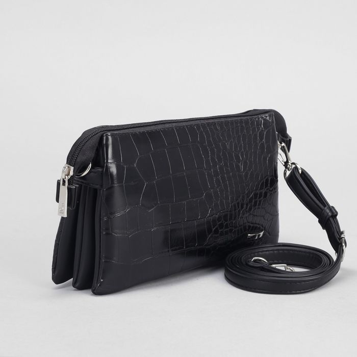 Сумка женская на молнии, 5 отделов, наружный карман, регулируемый ремень, цвет чёрный