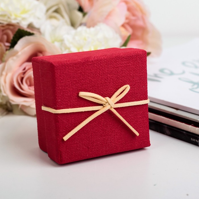 Коробка подарочная, красный, 7 х 7 х 5 см