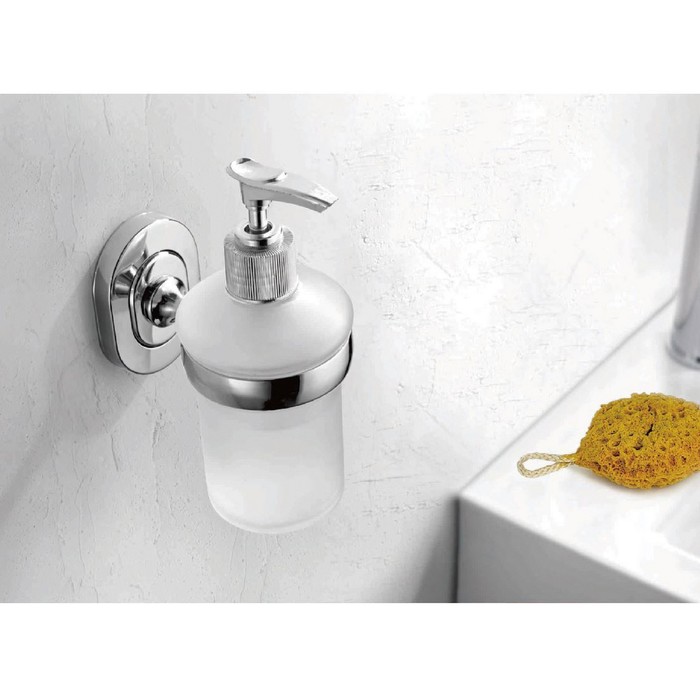 Дозатор для жидкого мыла Accoona A11513, настенный, стекло, хром