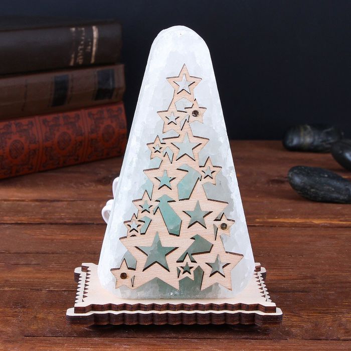 Соляной светильник "Елка малая", деревянный декор, цельный кристалл