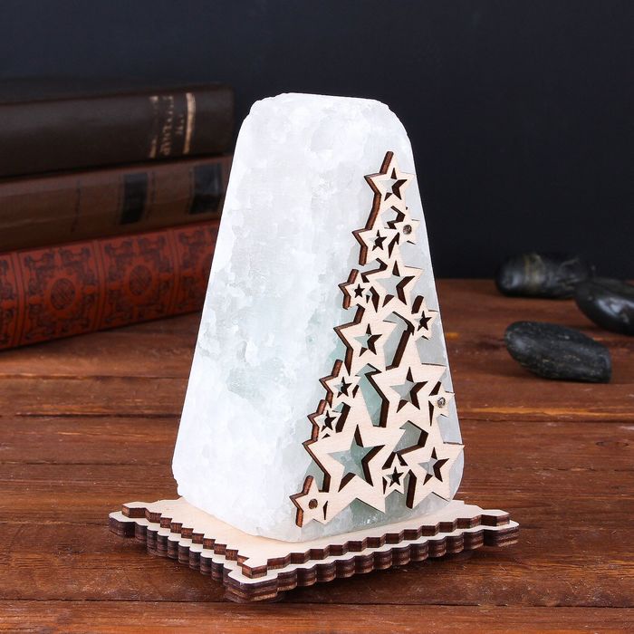 Соляной светильник "Елка малая", деревянный декор, цельный кристалл