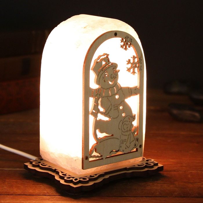 Соляной светильник "Снеговик", с узором 14 х 8 х 6 см, деревянный декор, цельный кристалл