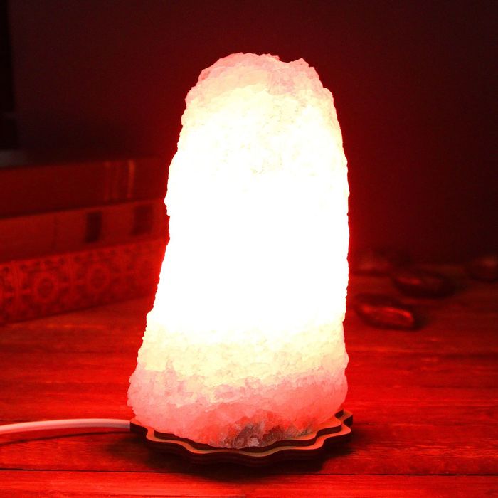 Соляной светильник "Скала", большой d=10 см, h=18 см, цвет красный, цельный кристалл