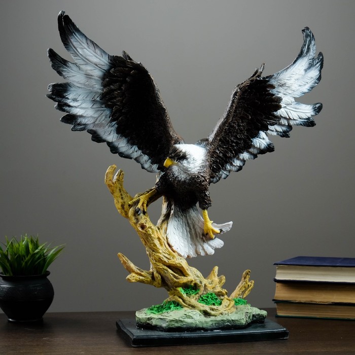 Фигура "Орел летящий" 54х46 см