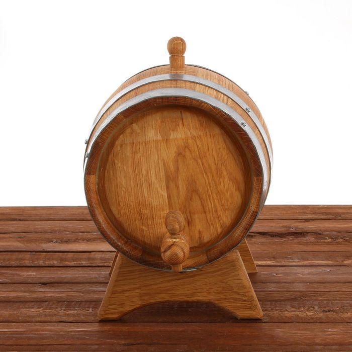 Бочка дубовая, 5 л, обруч из нержавеющей стали, на подставке