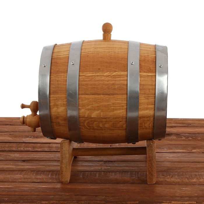 Бочка дубовая, 5 л, обруч из нержавеющей стали, на подставке