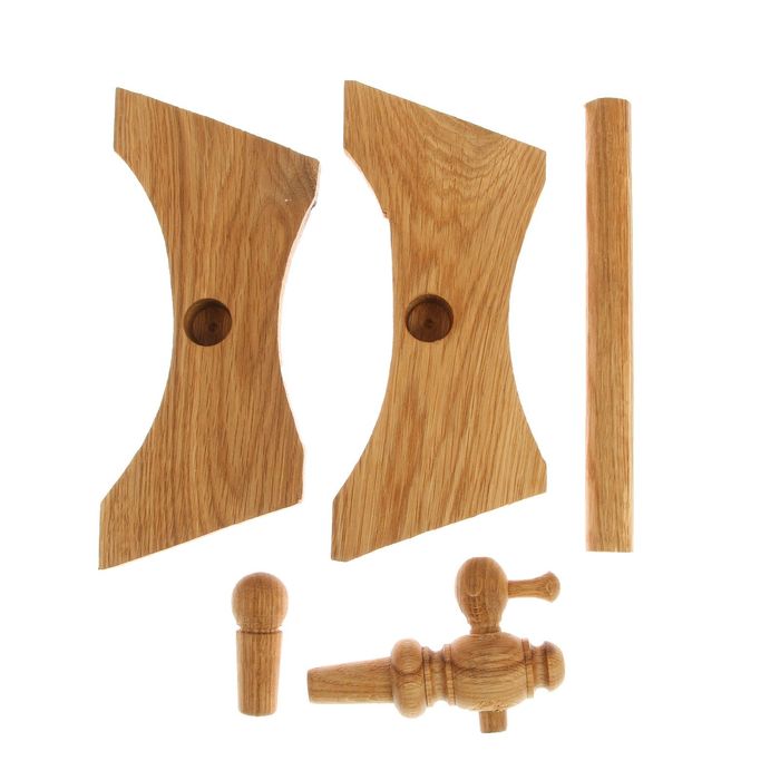 Бочка дубовая, 5 л, обруч из нержавеющей стали, на подставке