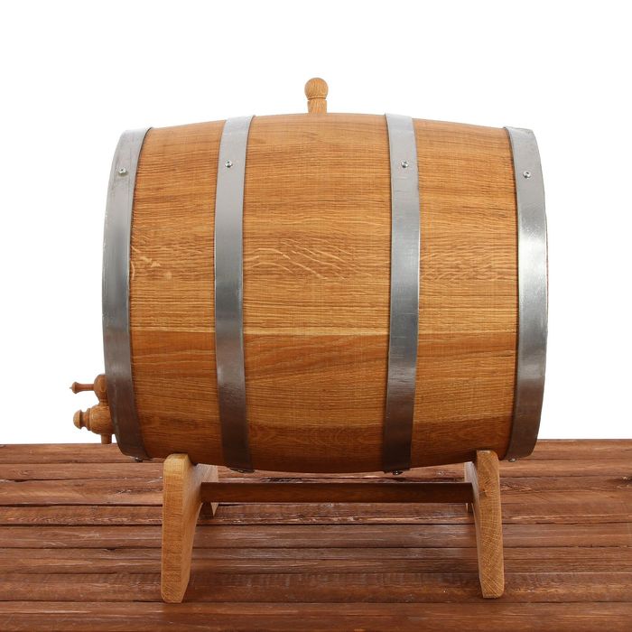 Бочка дубовая, 20 л, обруч из нержавеющей стали, на подставке