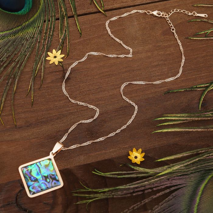 Кулон женственный "Галиотис" ромб, в золоте