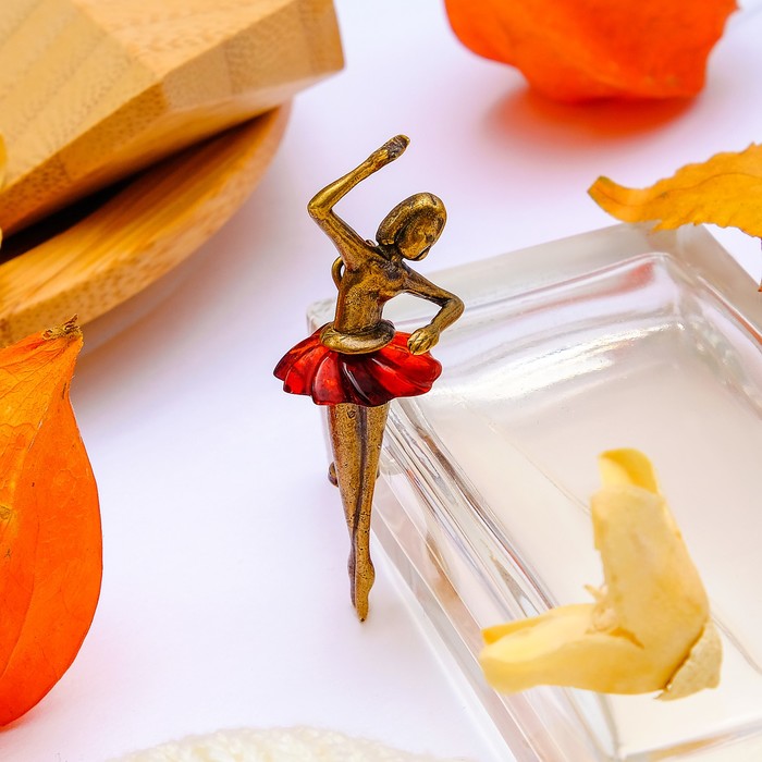 Брошь "Янтарь" балерина, цвет коричневый в бронзе