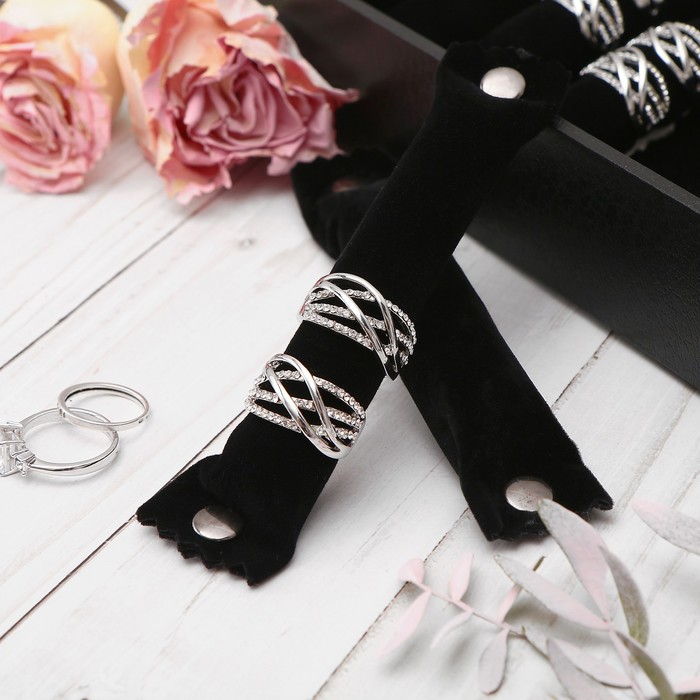 Подставка под кольца, 15,5*22,5*4,3, на заклёпках, цвет чёрный