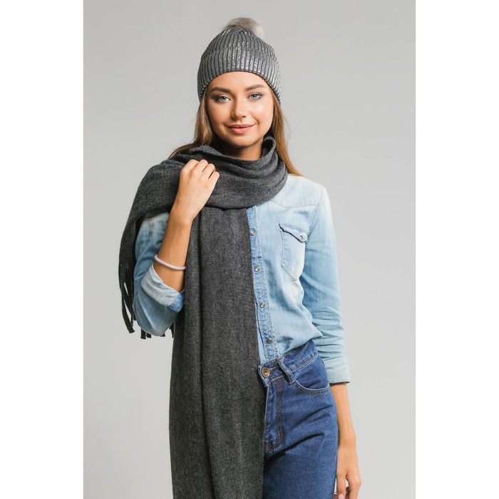 Шапка демисезонная с помпоном, размер 52-54, цвет серебро