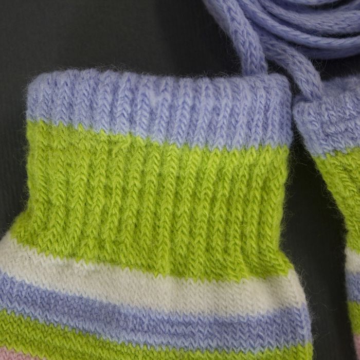 Варежки детские на верёвочке "Малышок", размер 12 (р-р произв. ), цвет зелёный