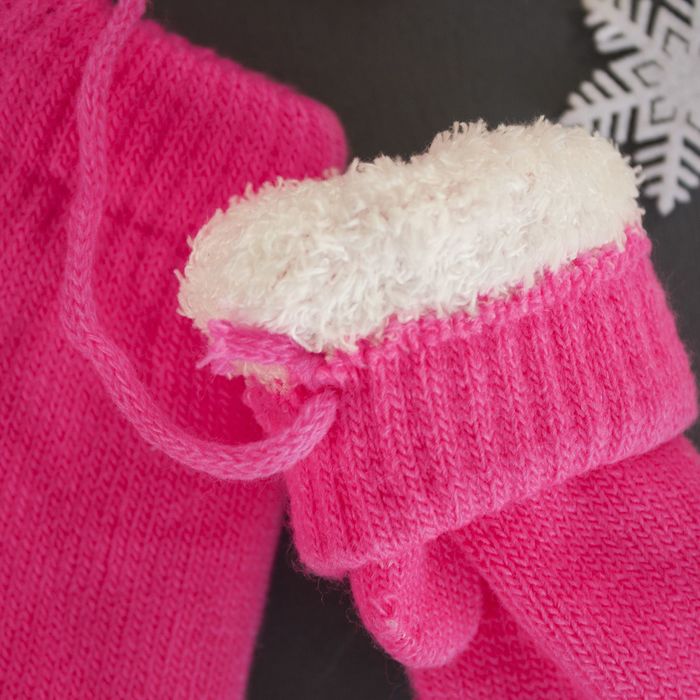 Варежки детские двухсл. на верёвочке Collorista, размер 14 (р-р произв. 12*7 см), цвет ярко розовый