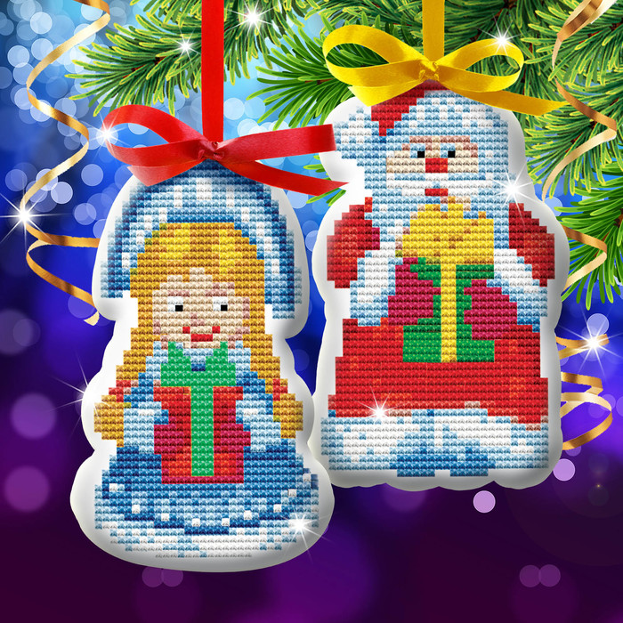 Новый год, вышивка крестиком на елочной подвеске "Дед Мороз и Снегурочка", основа 25*35 см