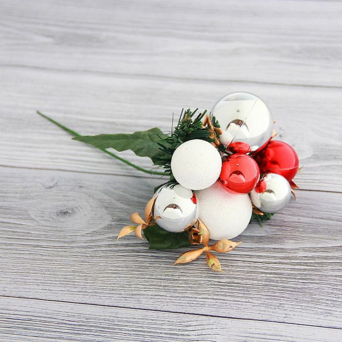 Декор "Новогодние мечты" шарики и листочки 14 см