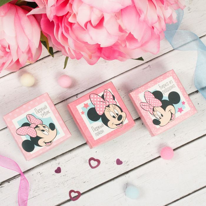 Подарочный набор: фотоальбом 10 магнит. листов, набор памятных коробочек в пенале "Мой первый год", Минни Маус, Дисней Беби