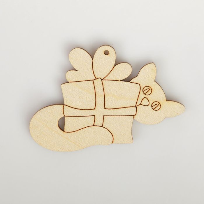 Бирка из фанеры "Котик с подарком" 7х4,8 см