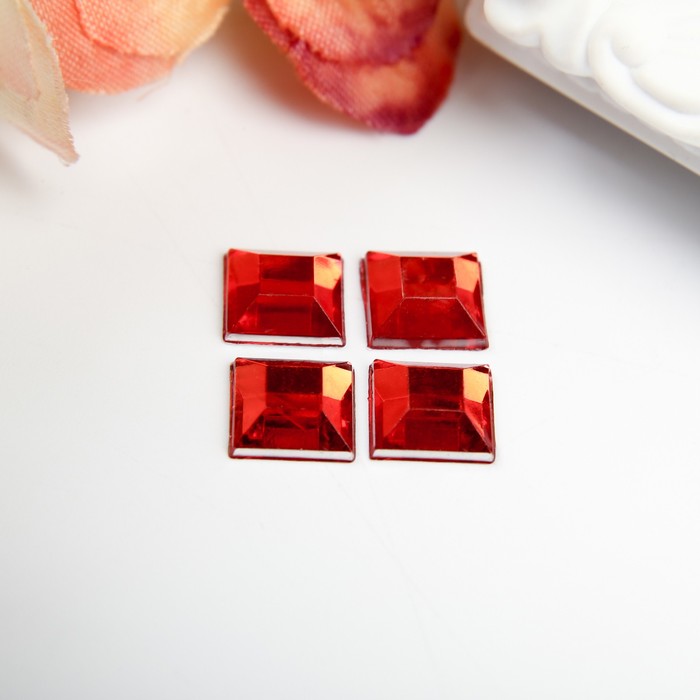 Декор для творчества пластик "Стразы квадрат. Красные" набор 36 шт 0,8х0,8 см