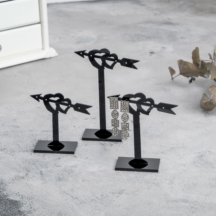 Подставка под серьги "Сердца", набор 3 шт, h7.5, 9, 11.5, цвет чёрный