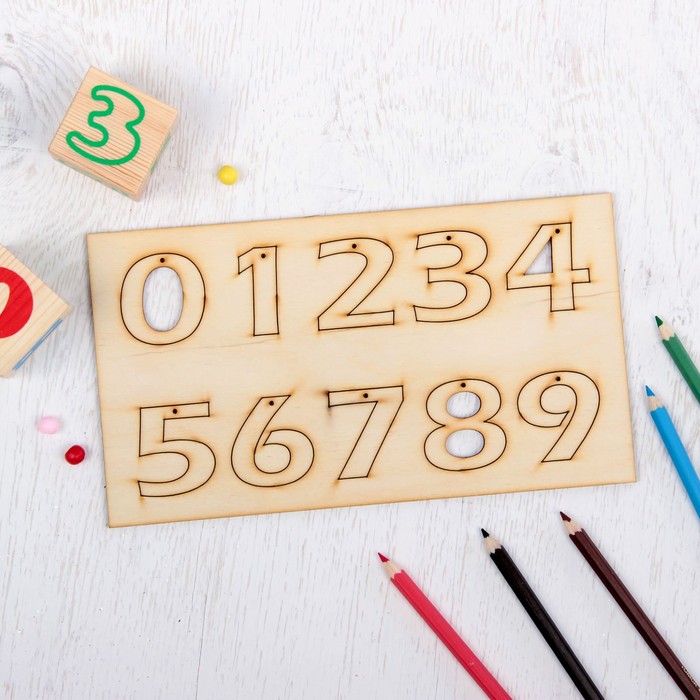 Деревянные заготовки "Цифры от 0 до 9" на планшетке 10 шт.