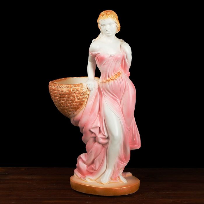 Фигурное кашпо "Девушка с корзиной" белое золото 64см