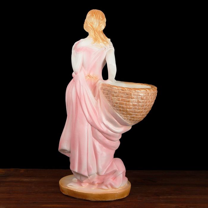 Фигурное кашпо "Девушка с корзиной" белое золото 64см