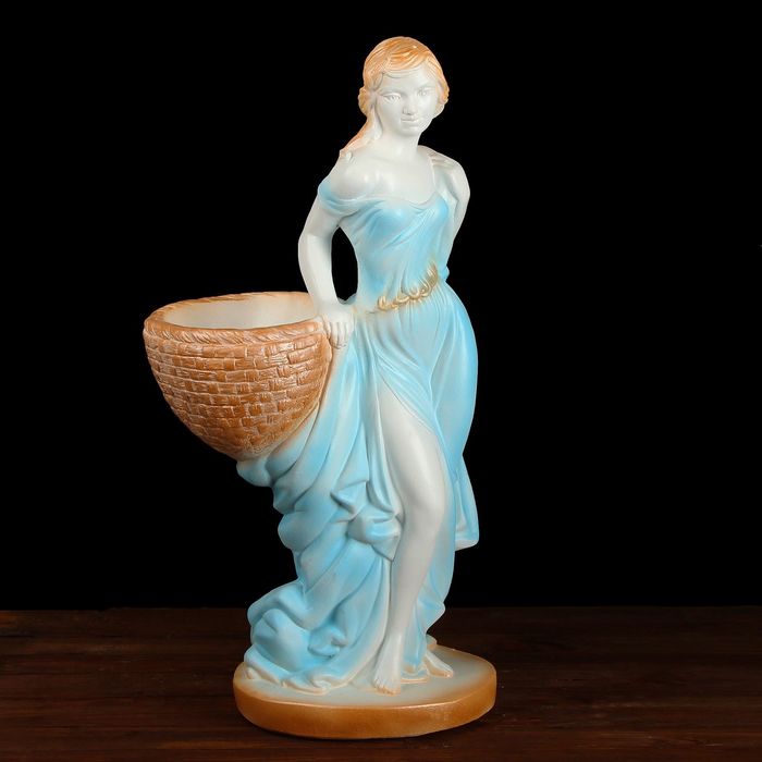 Фигурное кашпо "Девушка с корзиной" белое золото 64см