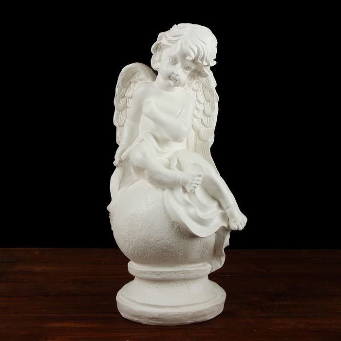 Фигура светящаяся "Амур на шаре" 42см