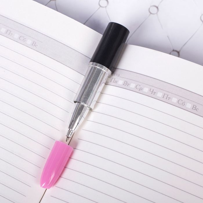 Фигурная ручка - помада "Маленькой леди"