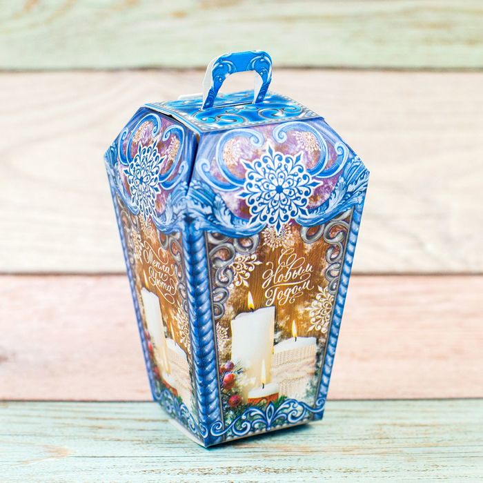 Коробка сборная фигурная "В Новогоднюю ночь", 6х6х12 см.