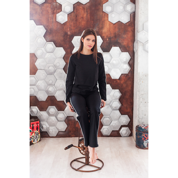 Костюм женский (джемпер, брюки) "Франческа", цвет черный, р-р 46 2030