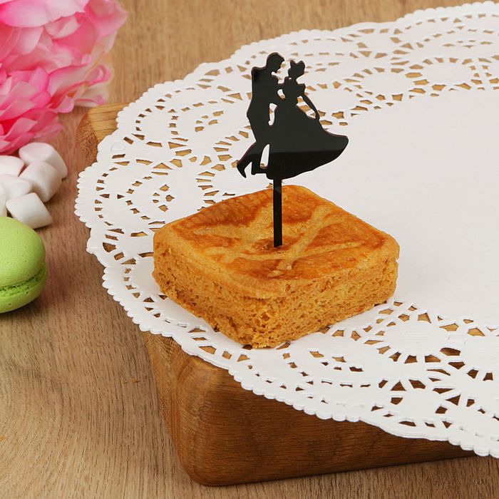 Набор топперов на пирожное "Вальс", 8 шт, цвет черный